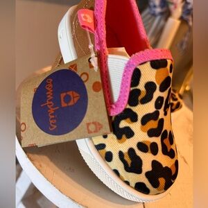 Oomphies Pink and Tan Leopard Print Sneakers Slip-On